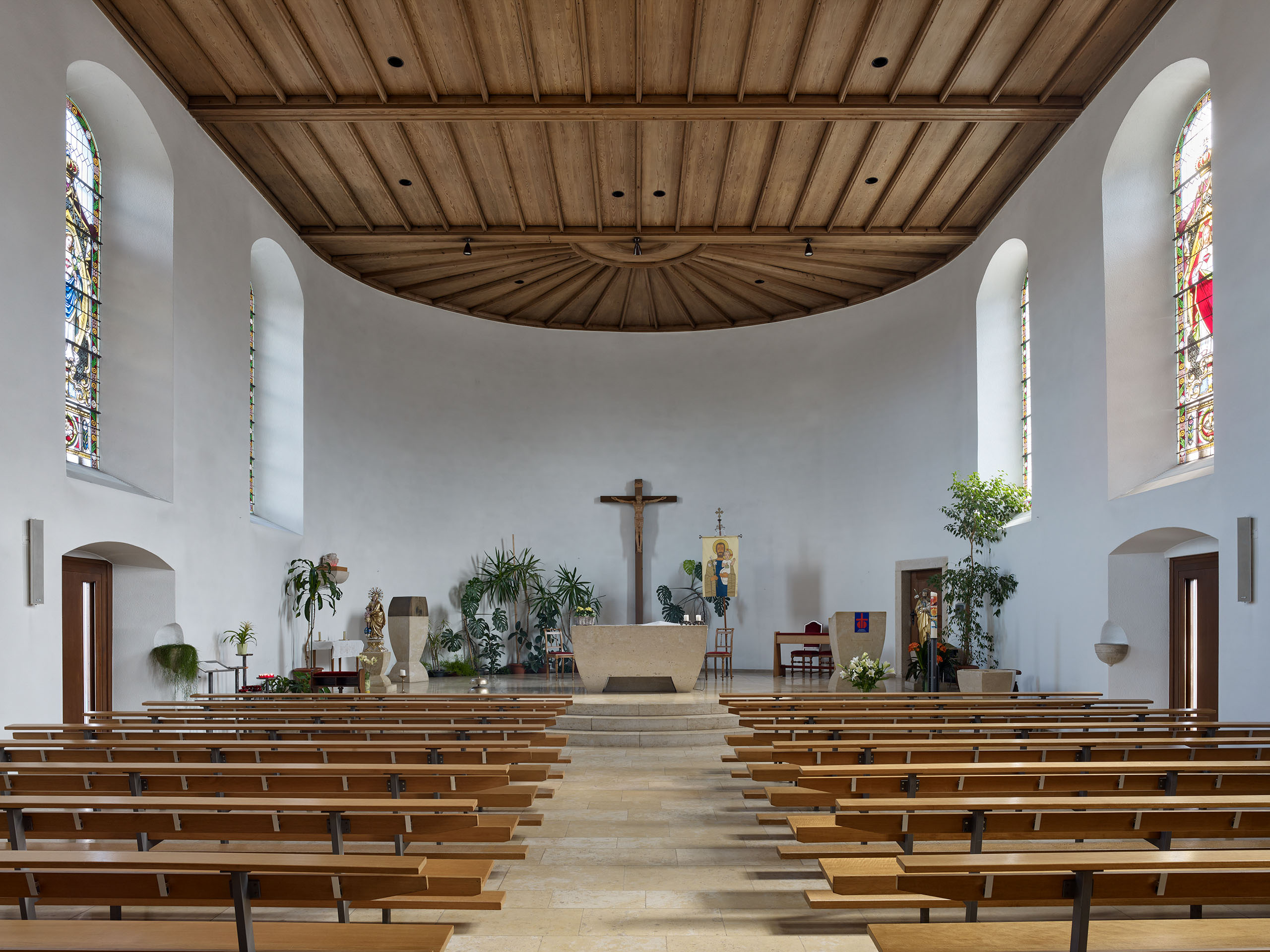 St. Joseph. Blick in den Chorraum